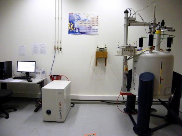Our 400 MHz NMR instrument